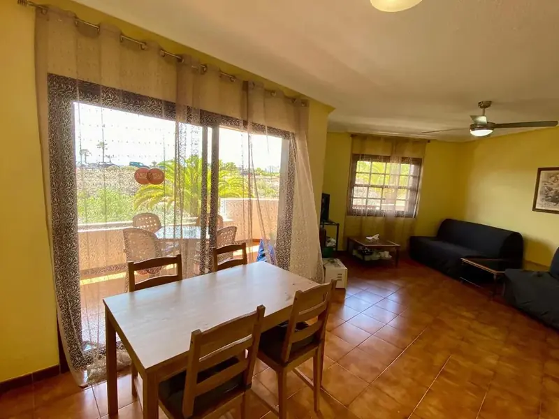 Investment Unit with 2-Bedrooms Conversion Potential – Parque Albatros