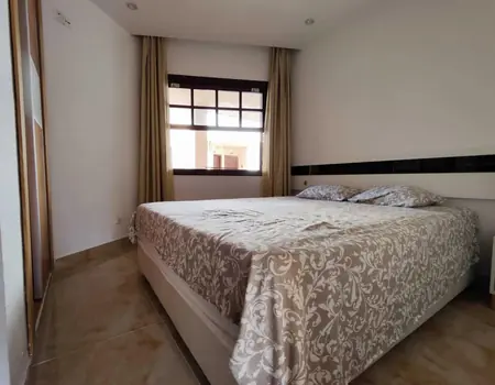 2-Bed Apt | Sea Views – 4