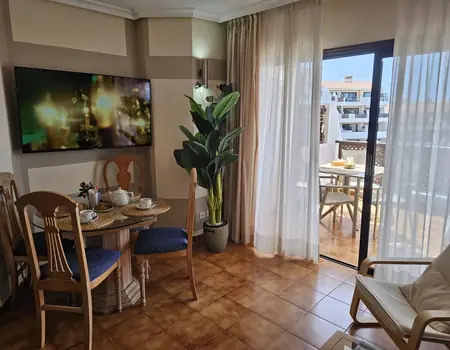Charming 1-Bed Apt | Sea+Pool – 5