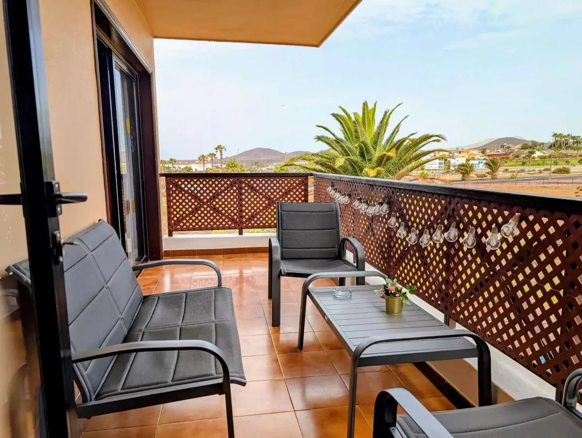 Stylish 1-Bedroom Apartment with Panoramatic View in Park Albatros, Tenerife – 3