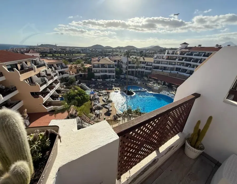 Ocean & Pool View Apartment Royal Park Albatros