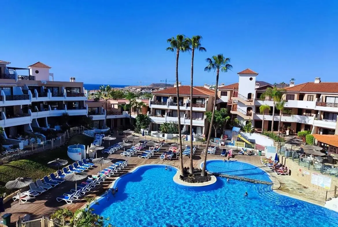1-Bedroom Apartment with Terrace & Pool View – Park Albatros, Tenerife
