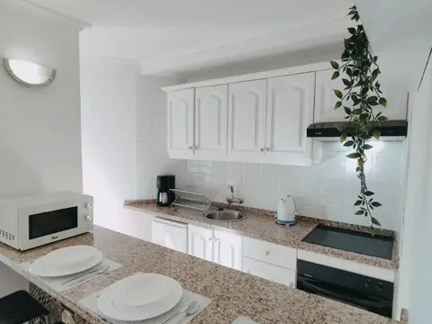 Spacious Ground-Floor Studio with Expansive Terrace – Parque Albatros, Tenerife – 4