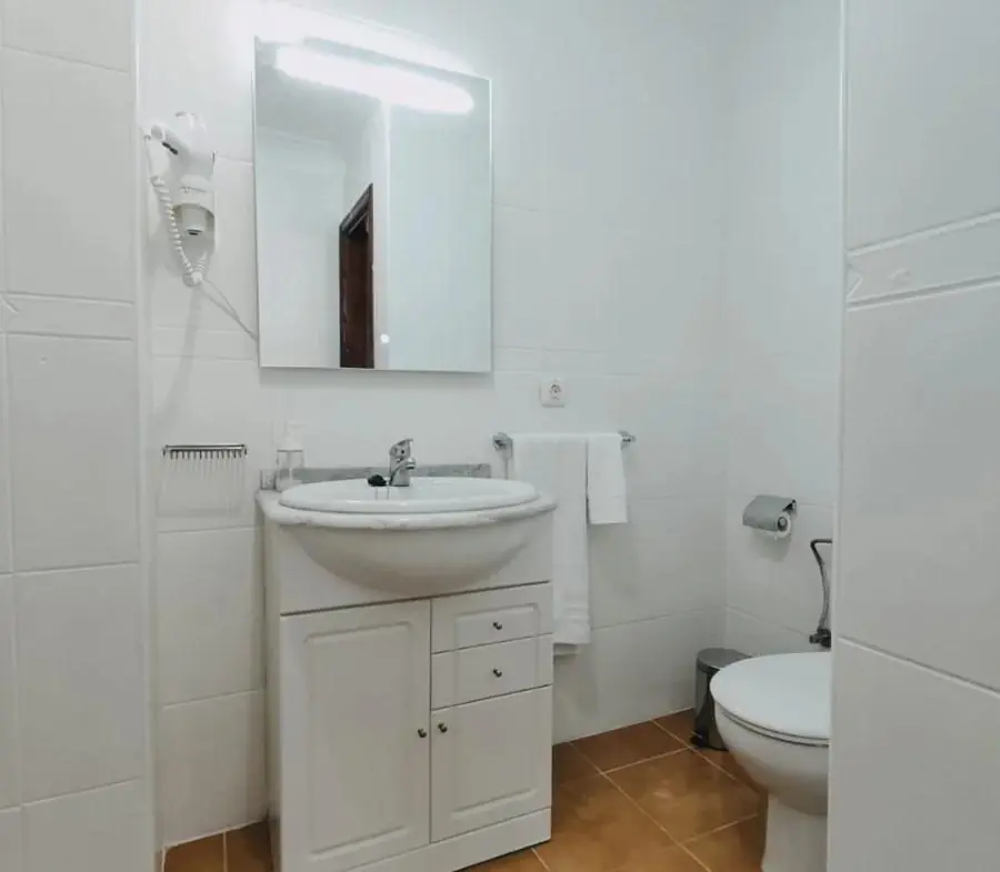 Spacious Ground-Floor Studio with Expansive Terrace – Parque Albatros, Tenerife – 2