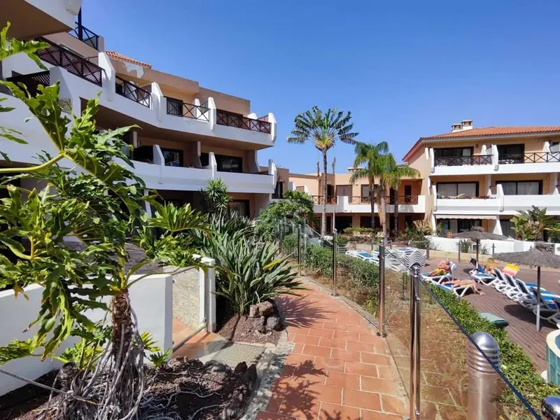 2-Bed Apt | Sea Views – 7