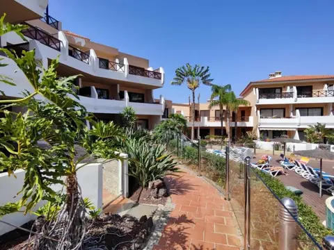 2-Bed Apt | Sea Views – 7