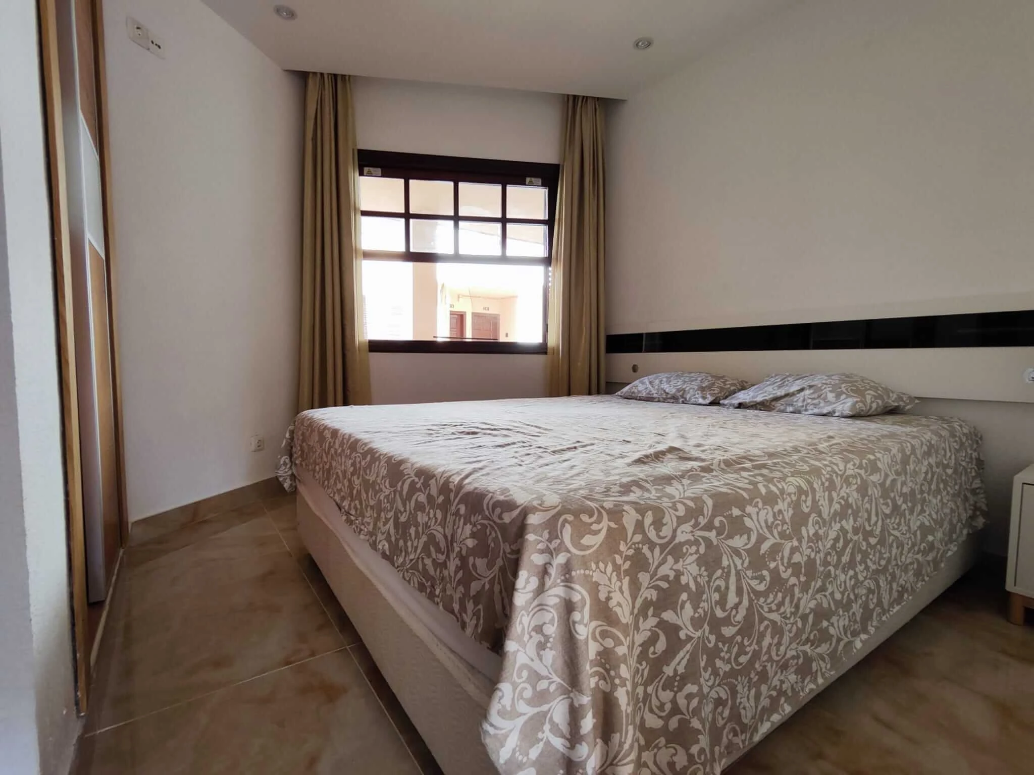 Second bedroom with double bed – 2-bedroom apartment Parque Albatros Tenerife