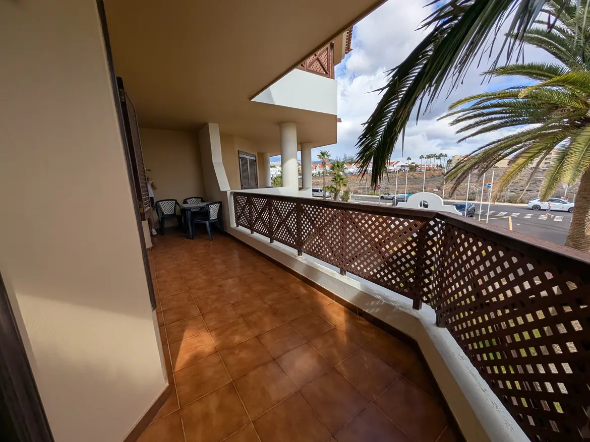 Elongated balcony with outdoor seating in a 1-bedroom apartment at Park Albatros, Golf del Sur, Tenerife